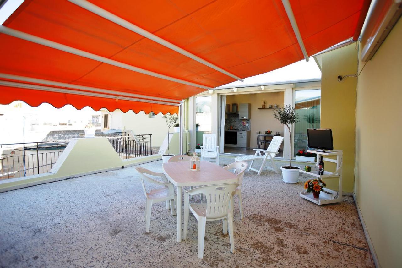 Esclusivo Attico Venere Con Spaziosissima Terrazza Solarium Attrezzata Casa vacanze *