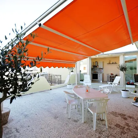 Re Sole Case Vacanze - Esclusivo Attico M A R T E Con Spaziosissima Terrazza Solarium Attrezzata Avola Exterior foto