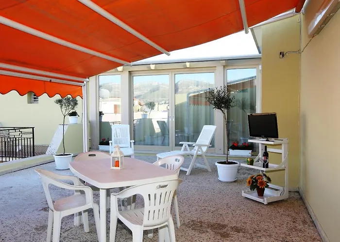Re Sole Case Vacanze - Esclusivo Attico M A R T E Con Spaziosissima Terrazza Solarium Attrezzata