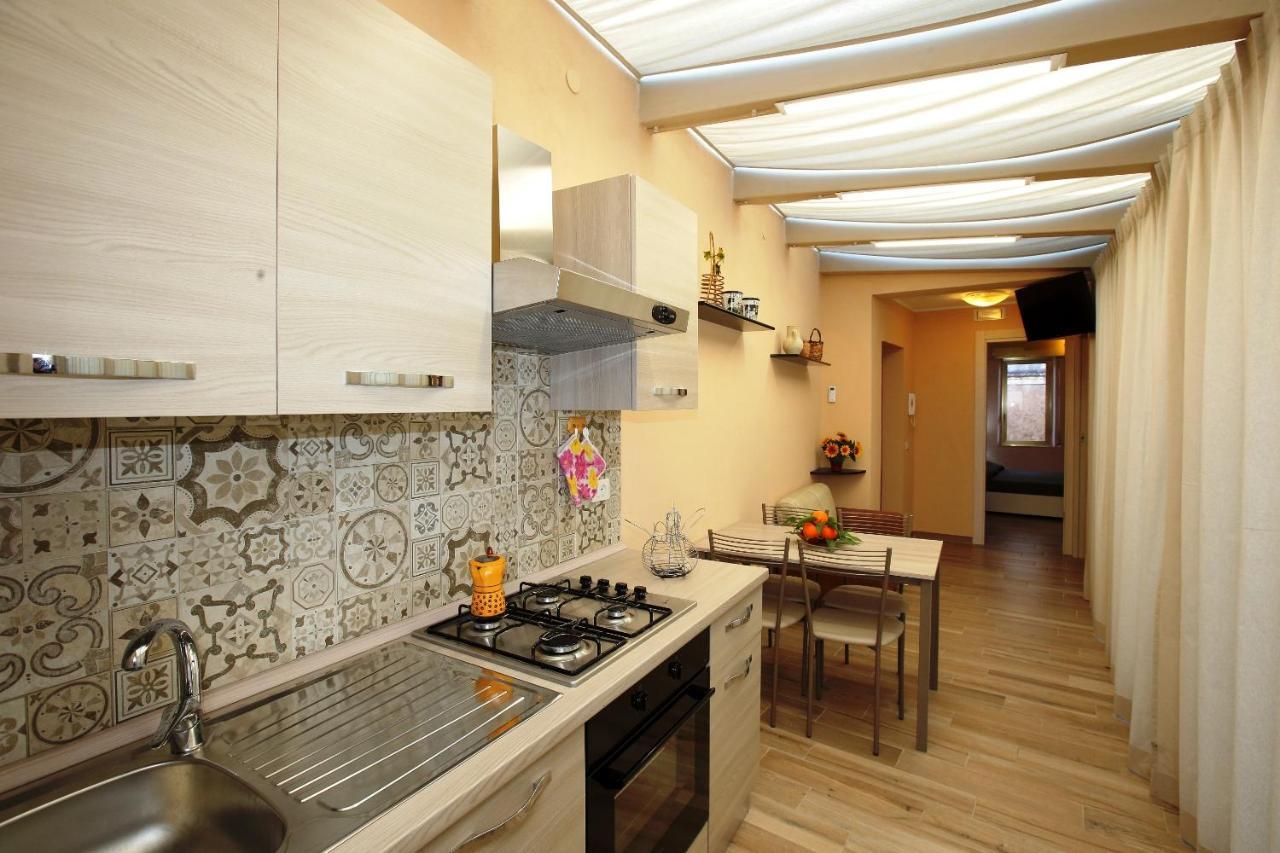 Re Sole Vacanze - Esclusivo Attico M A R T E Con Spaziosissima Terrazza Solarium Attrezzata Holiday home