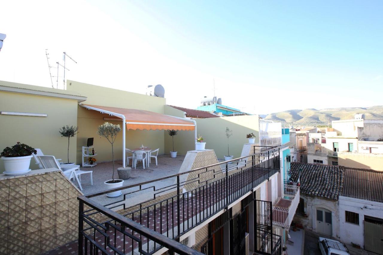 Re Sole Vacanze - Esclusivo Attico M A R T E Con Spaziosissima Terrazza Solarium Attrezzata