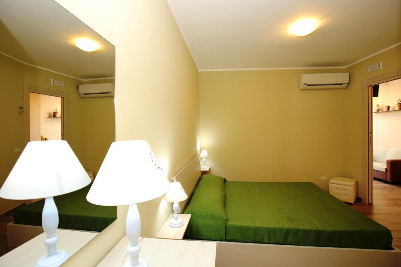 Re Sole Vacanze - Esclusivo Attico M A R T E Con Spaziosissima Terrazza Solarium Attrezzata Holiday home
