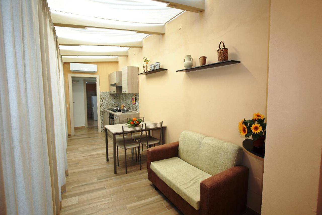 Re Sole Vacanze - Esclusivo Attico M A R T E Con Spaziosissima Terrazza Solarium Attrezzata *