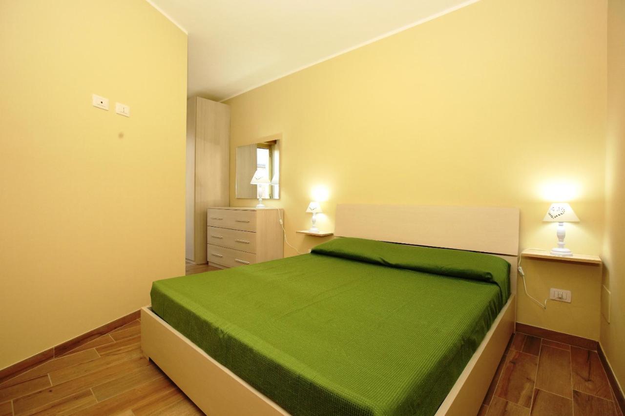 Re Sole Vacanze - Esclusivo Attico M A R T E Con Spaziosissima Terrazza Solarium Attrezzata * Avola